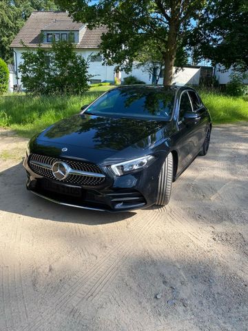 MERCEDES-BENZ A 200  AMG Line 7G -DCT Navi, Kamera 