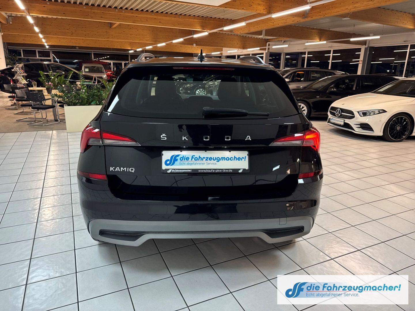Fahrzeugabbildung SKODA Kamiq Tour Navi Digitales Cockpit LED Sperrdiff.