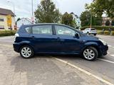 Toyota Corolla Verso 2.2 D-4D Executive - blaue Toyota Corolla Verso