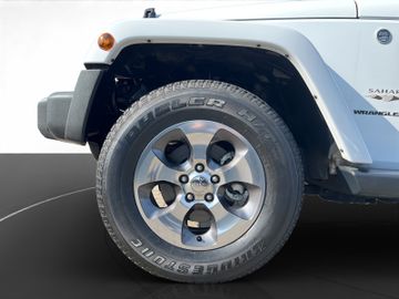 Jeep Wrangler 2.8 CRD Sahara AHK+SHZ+LM+Leder+Tempoma