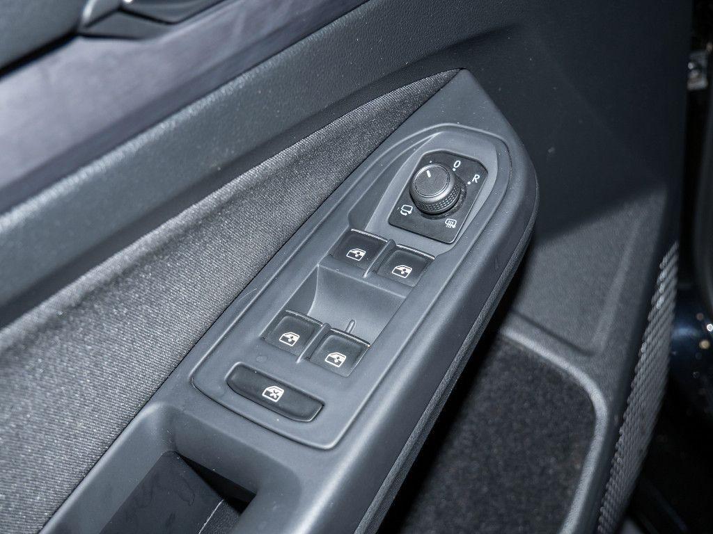 Volkswagen Golf VIII 1.5 eTSI Style Nav AHK Kamera IQ-LED, миниатюра 18
