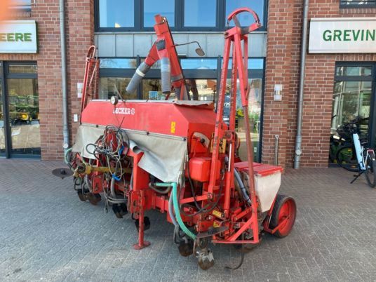 Becker Aeromat