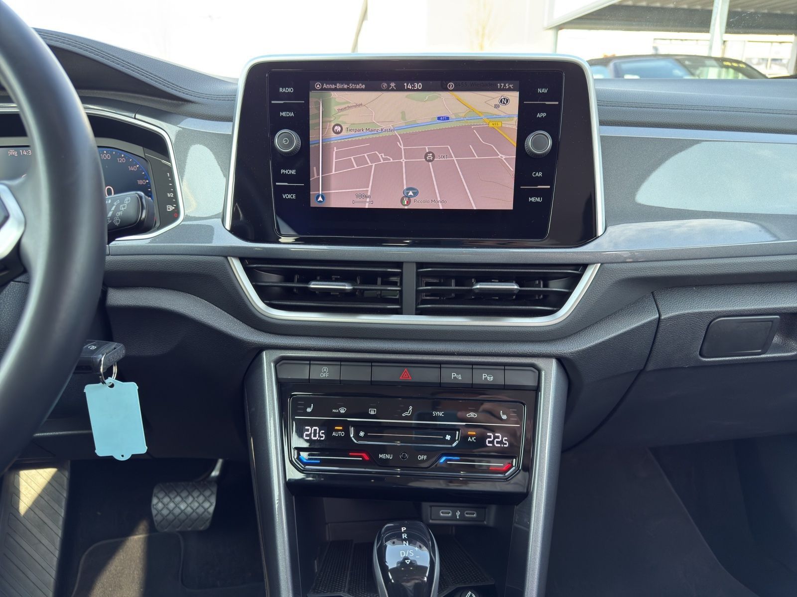 Volkswagen T-Roc - Bild 8