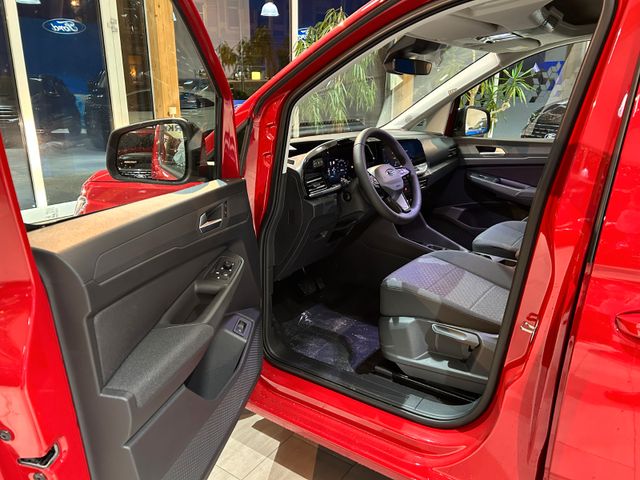 Ford Grand Tourneo Connect PHEV Titanium