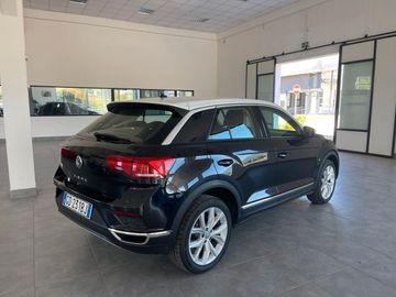 Volkswagen T-Roc - 4
