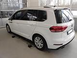 Volkswagen Touran 1.4TSI DSG Highline+R-Line+LED - : Weiß, Van