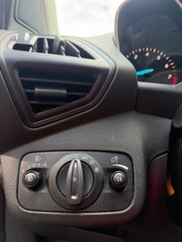 Ford Kuga - 12
