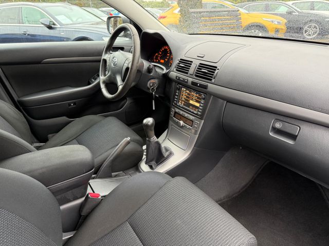 Toyota Avensis  Kombi 1.8 Travel