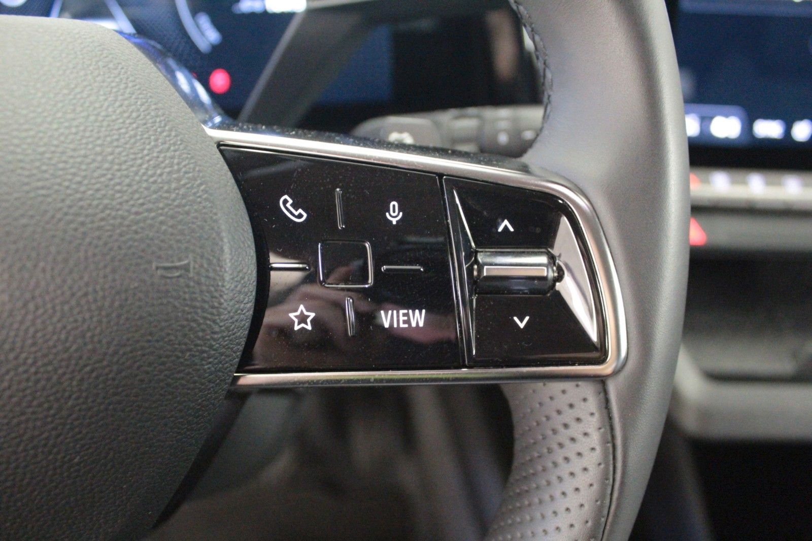 Fahrzeugabbildung Renault Megane E-Tech Electric Equilibre  boost charge