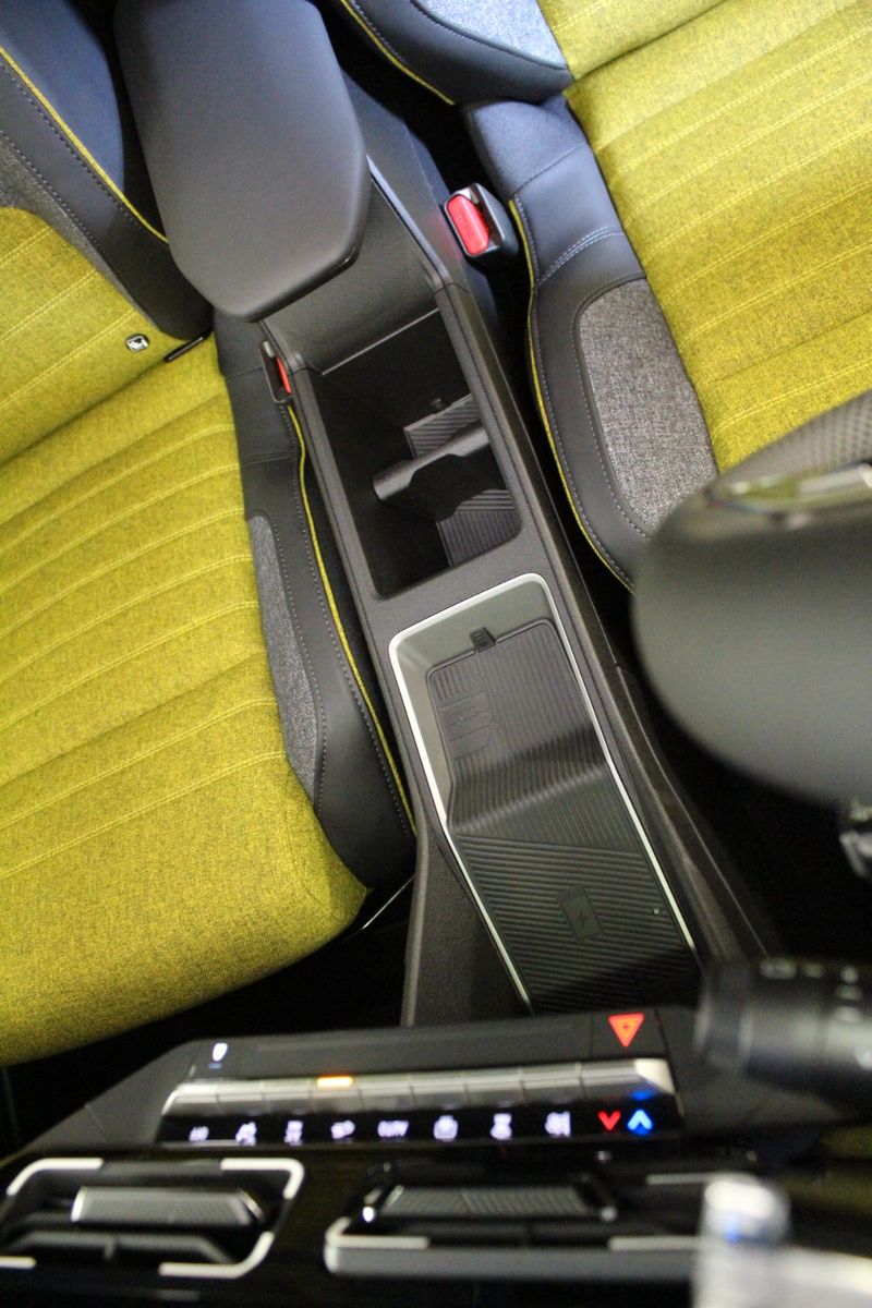Fahrzeugabbildung Renault R 5 Iconic Five 120 Urban Range*Harman Kardon*