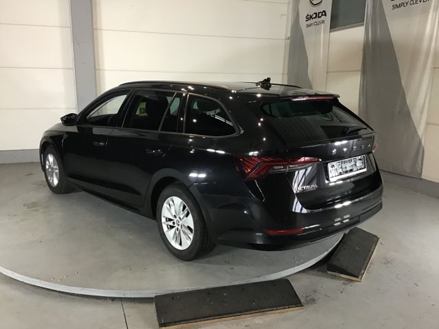 Fahrzeugabbildung Skoda Octavia Ambition 1.5 TSI Combi Navi/Tempo/RFK