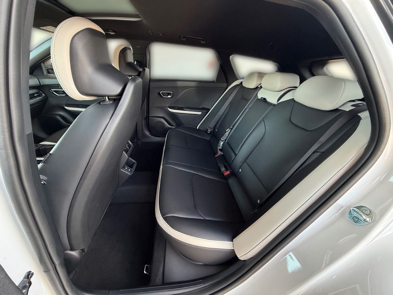 Fahrzeugabbildung Kia K4 SW 1.6T 180 DCT GTL DWP+ SZ SD 18 GD