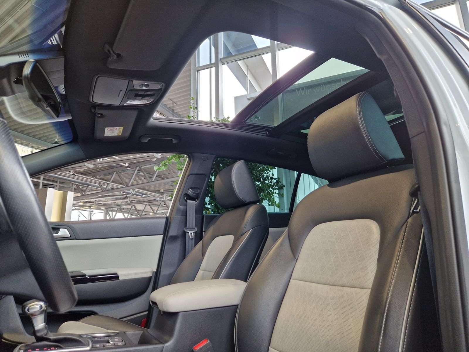 Fahrzeugabbildung Kia Sportage GT-Line 4WD PANO 360° LED