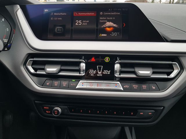 Fahrzeugabbildung BMW 116d Advantage+AHK+LED+PDC+Sitzhzg+Klimaautom.