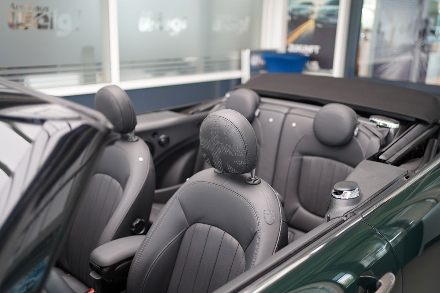 Fahrzeugabbildung MINI Cooper S Cabrio Parkassist+LED+HeadUp+Komfortzug