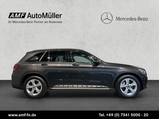 MERCEDES-BENZ GLC 200 4M AMG Line + AHK + Pdach + MBUX + KAM +