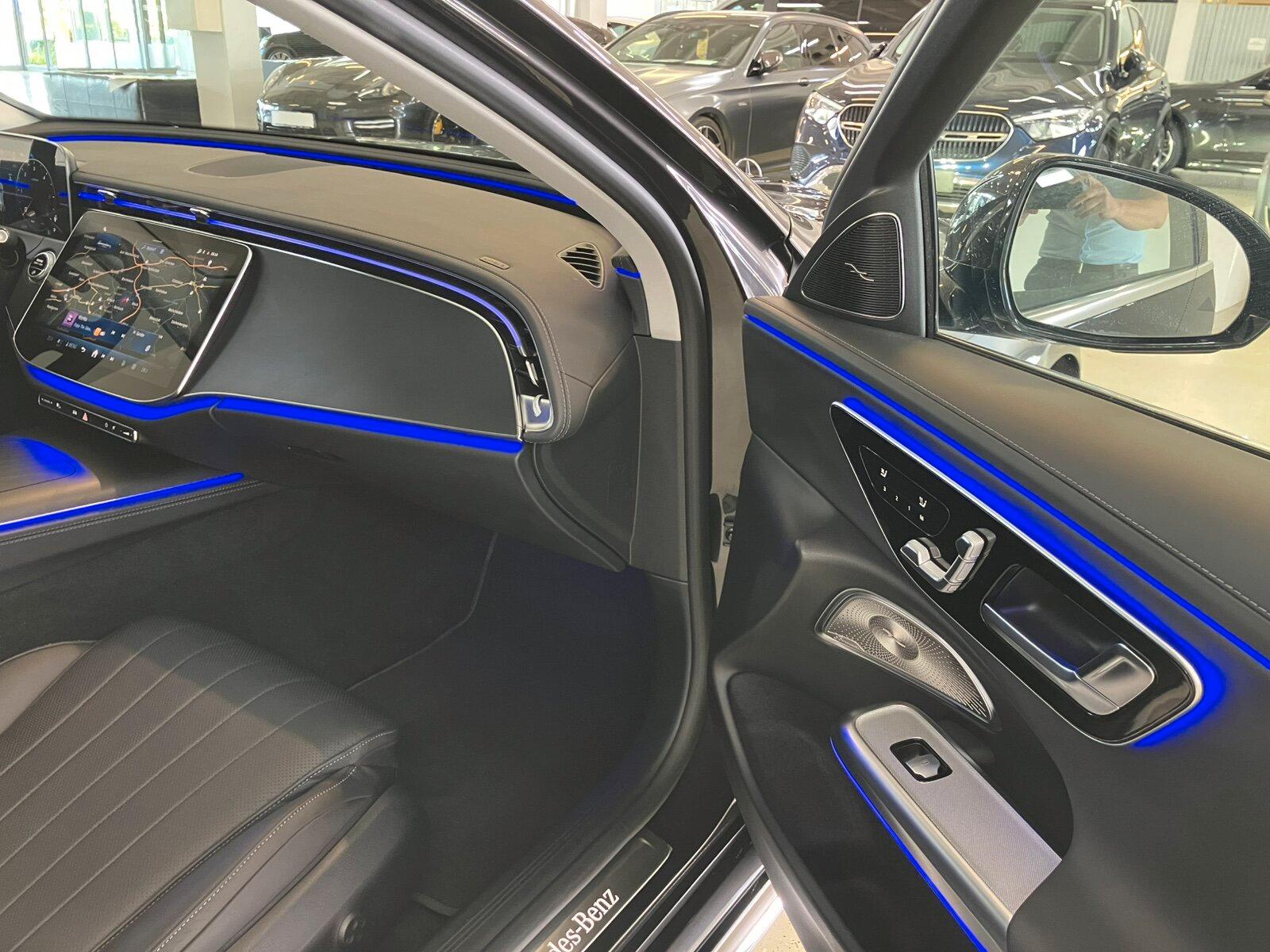 Mercedes-Benz E 220 d 4M T EXCLUSIVE Premium AHK DigiLight