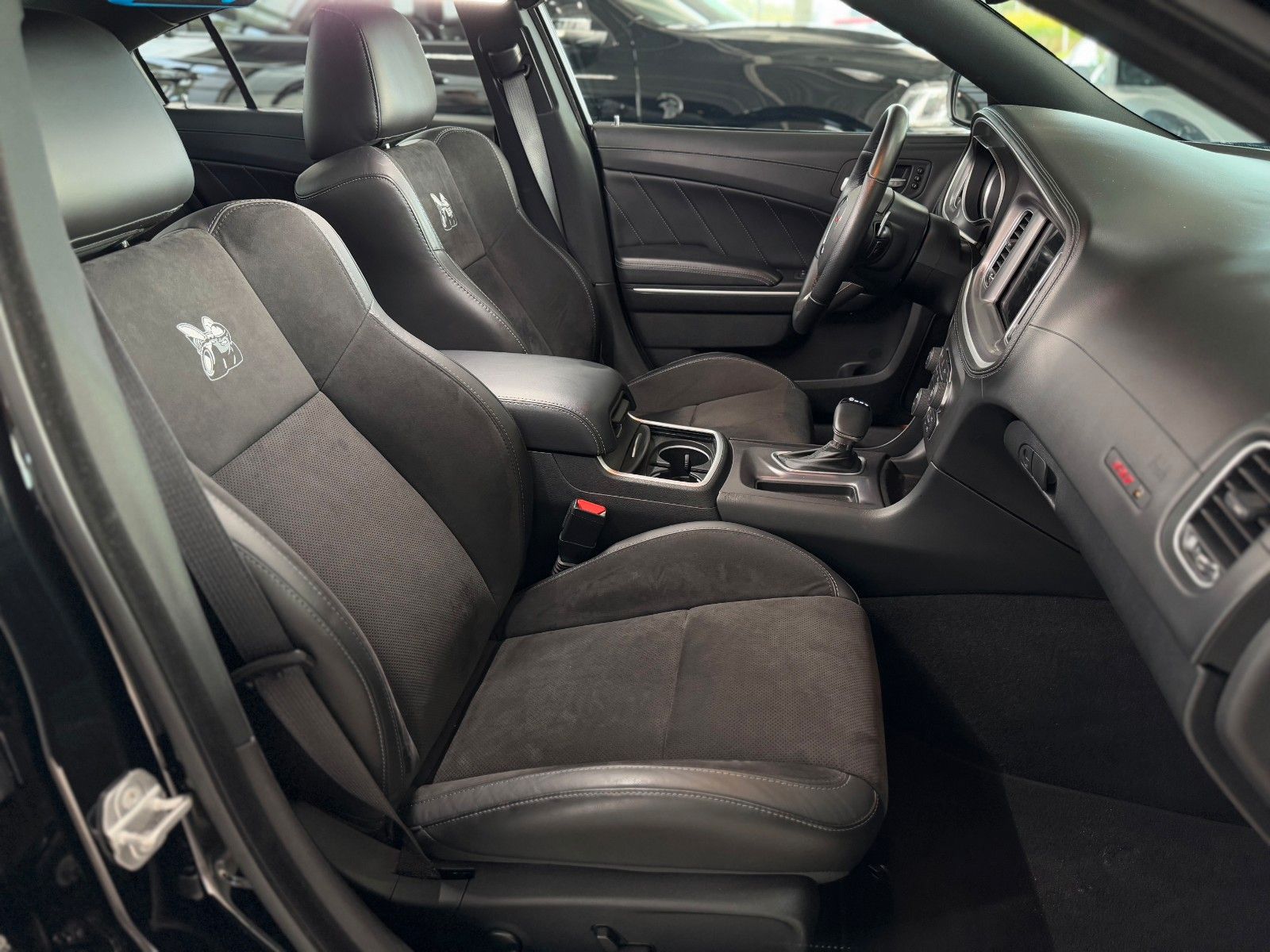 Fahrzeugabbildung Dodge Charger 6,4l V8 RT ScatPack "Technology Group"