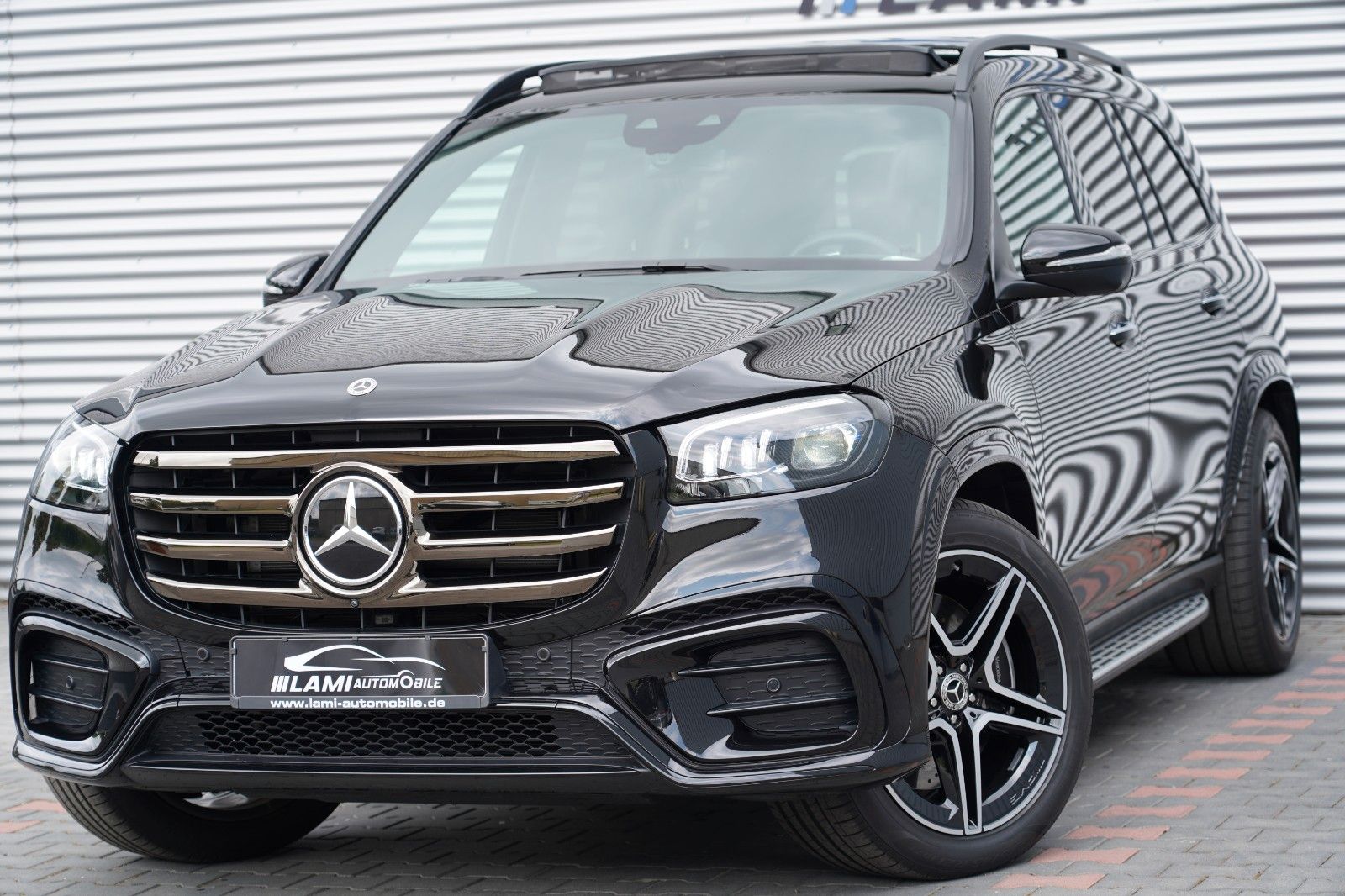 MERCEDES-BENZ GLS450d 2x AMG 4M NIGHT PANO SOFT LUFT 7SITZ AHK