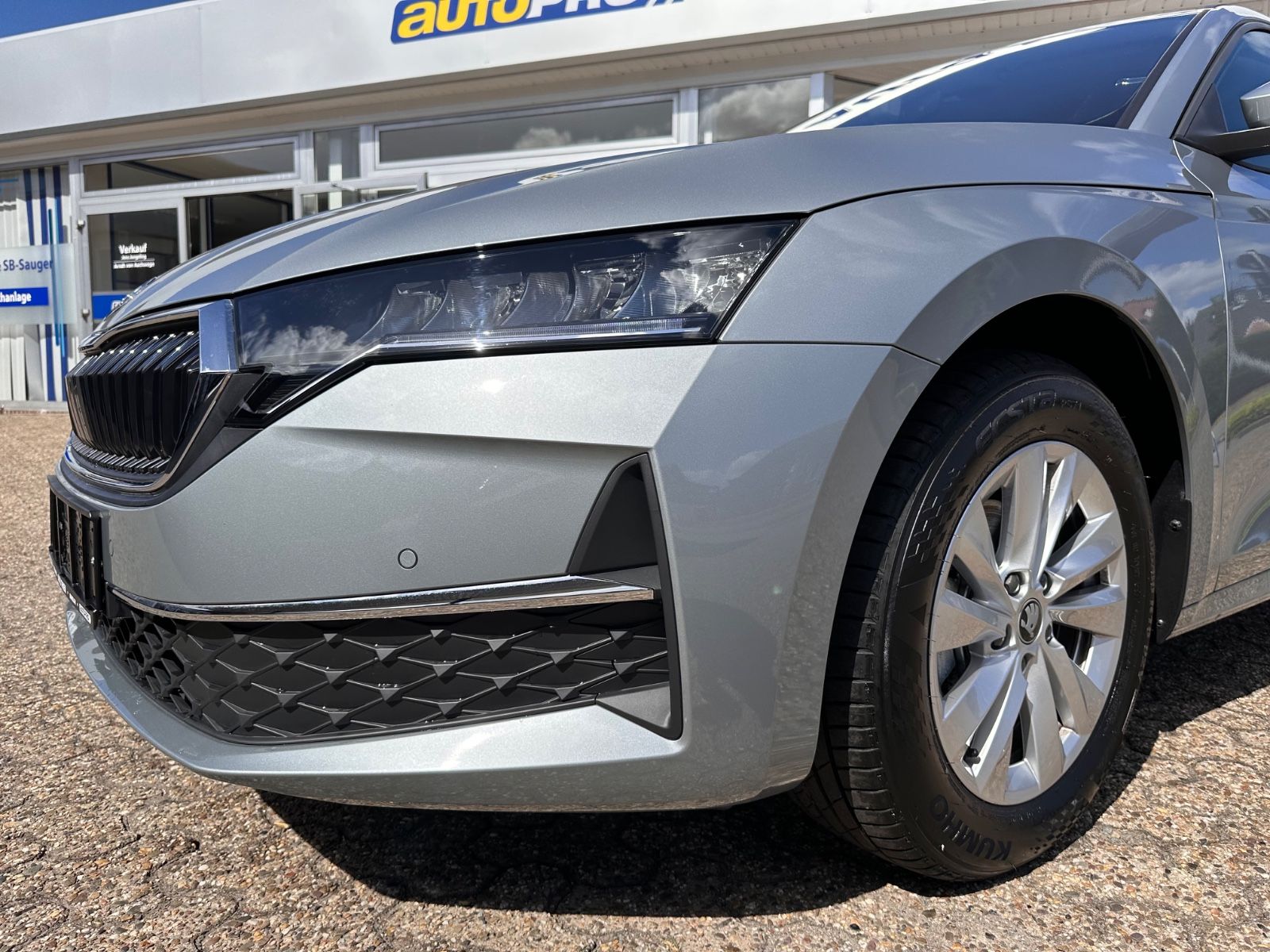 Fahrzeugabbildung SKODA Octavia Combi 1.5 TSI Selection DSG LED/ACC/APP