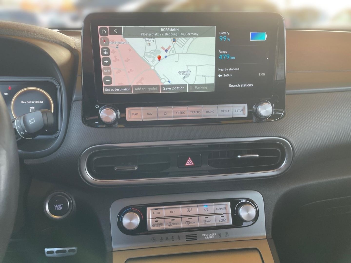 Fahrzeugabbildung Hyundai KONA Elektro 64 kWh (150 kW) Prime Sitzpaket Nav