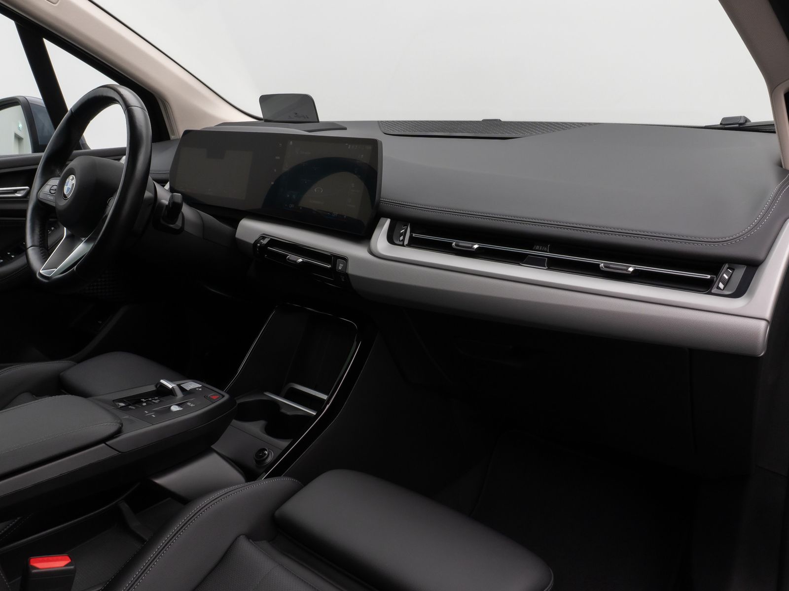 Fahrzeugabbildung BMW 218d Active Tourer Panorama 360°HUD Komfort AHK