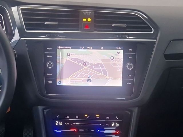 Tiguan 2.0 TDI DSG ELEGANCE +LED+KAMERA+DCP+ACC+