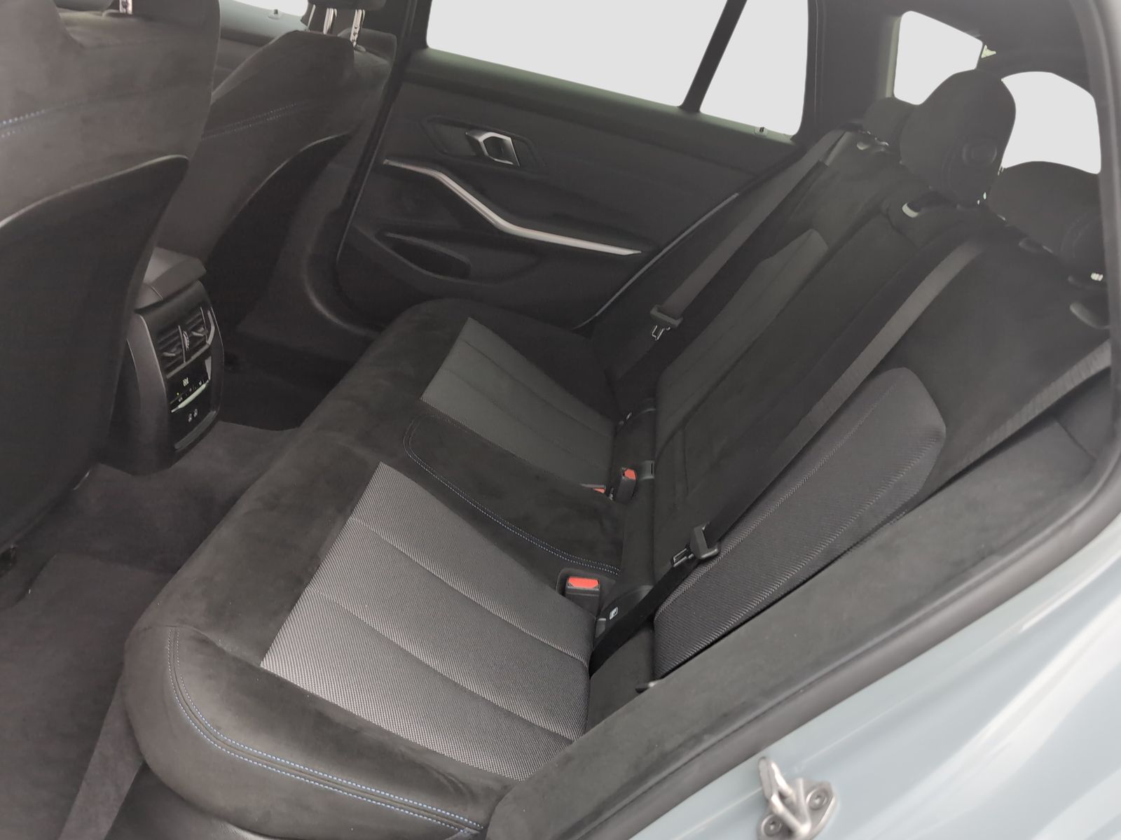 BMW 330 - Bild 9