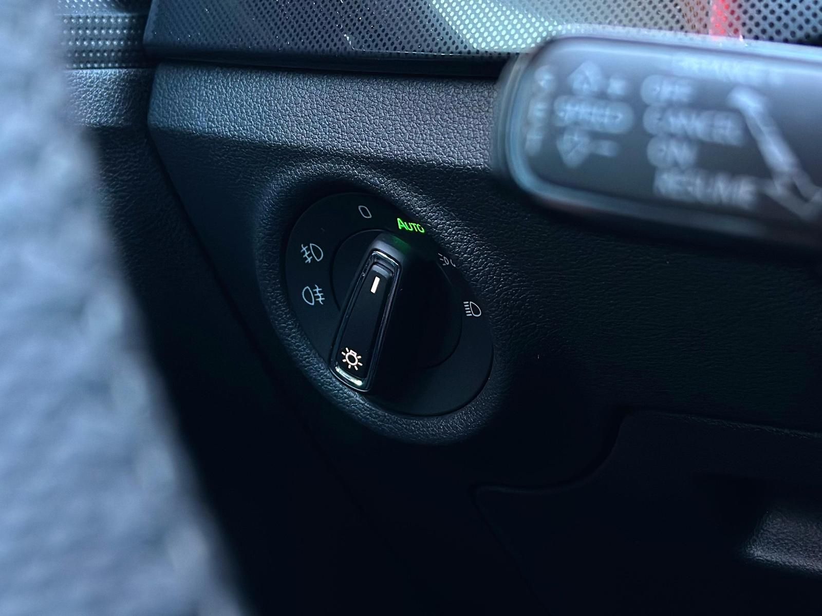 SKODA Kamiq 1.0TSI MONTE CARLO LED#ACC#SPUR#PANO#SHZ - Image 19
