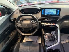 PEUGEOT 3008 Allure Facelift|LED|Navi|KeylessICarplay