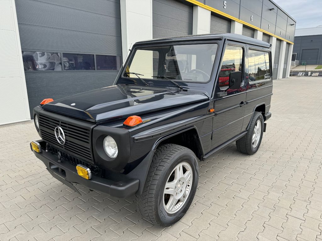 Mercedes-Benz G 300