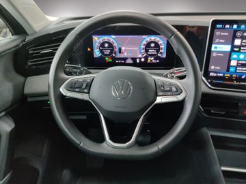 Volkswagen Tiguan - 8