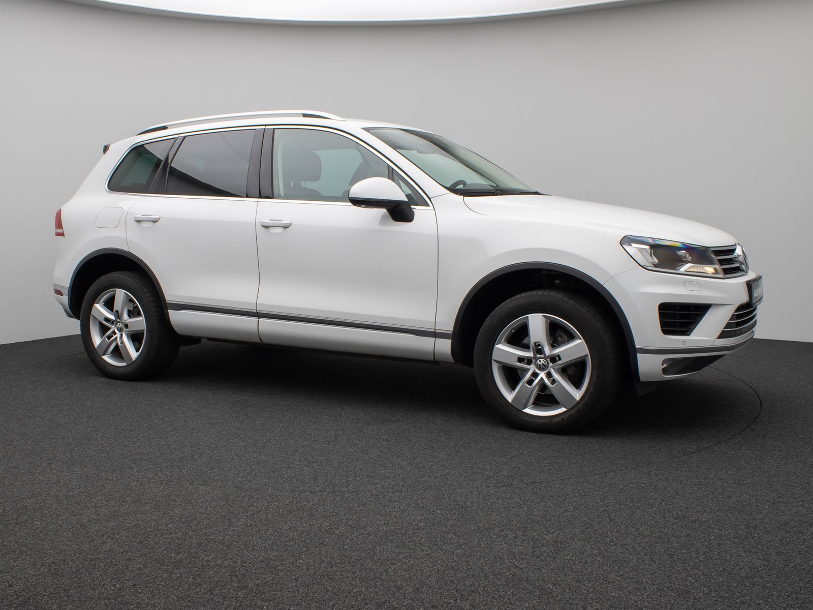 Fahrzeugabbildung Volkswagen Touareg V6 3.0 TDI Terrain Tech 4Motion PDC AHK