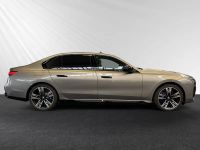 BMW M760 - Vorschau Bild 2