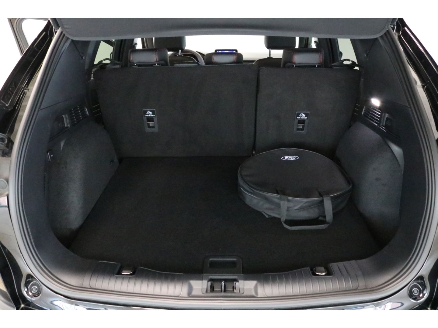Fahrzeugabbildung Ford Kuga 2,5-PHEV ST-Line X B&O Sound/Navi/LED