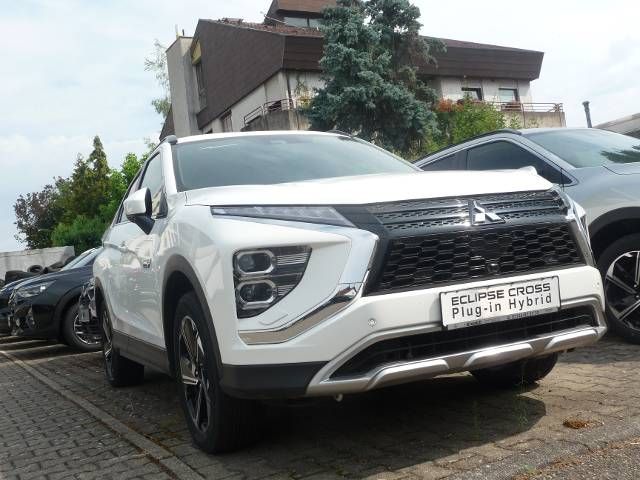 Mitsubishi Eclipse Cross Plug-in Hybrid PLUS 2.4 MIVEC 4WD imagem 3