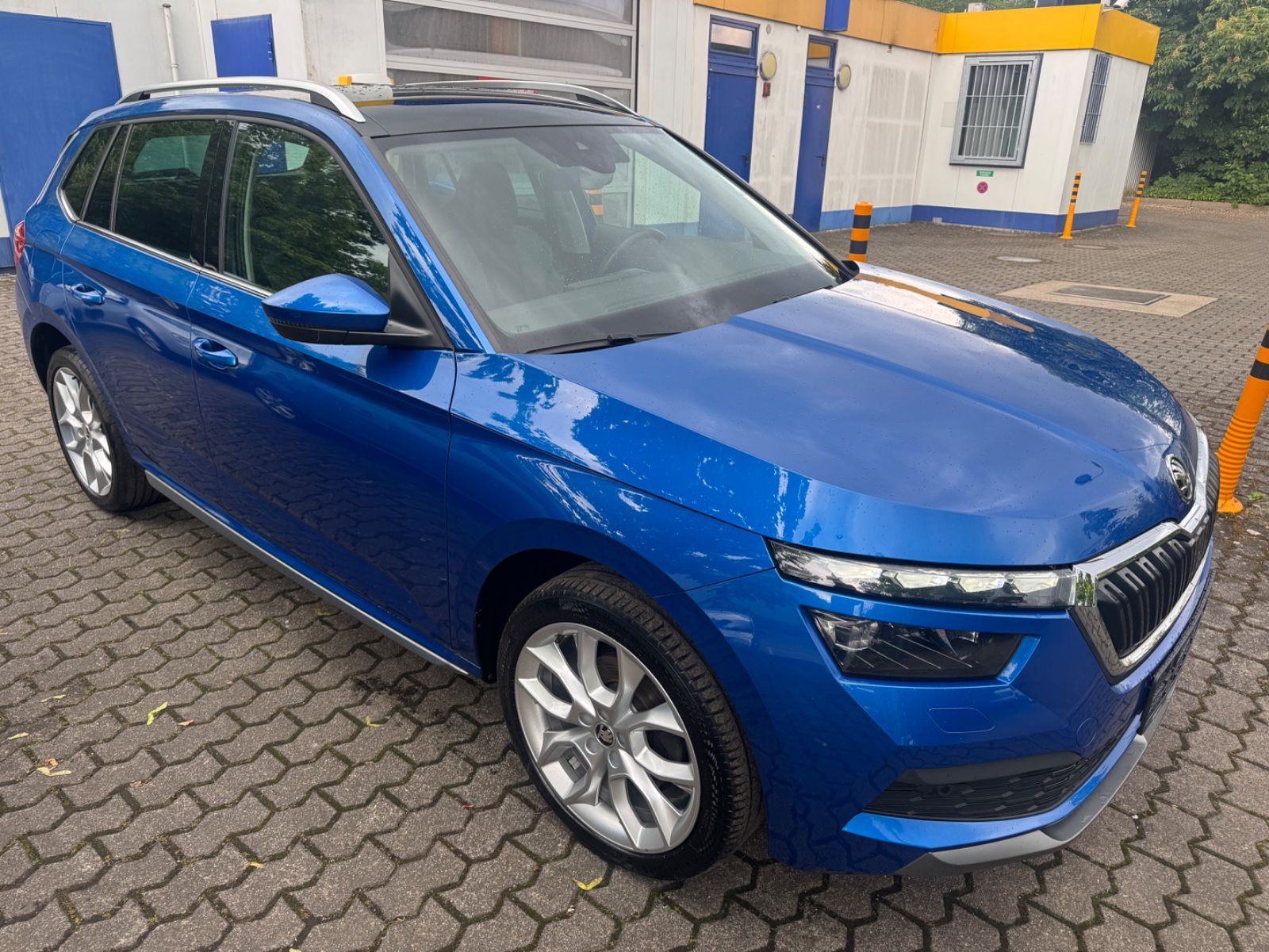 Fahrzeugabbildung SKODA Kamiq Style Leder+Panorama+Navi+LED+LANE
