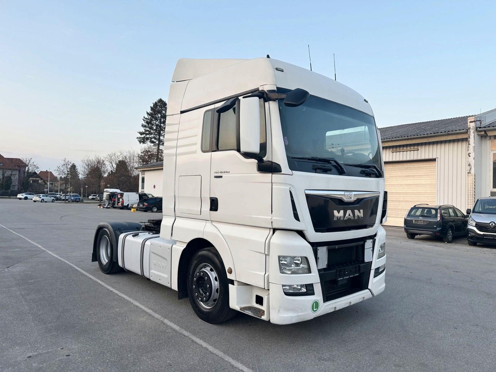 MAN TGX 18.440,Standard,Retarder,Reifen 315/70R22.5