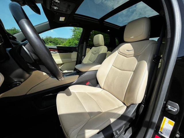 Fahrzeugabbildung Cadillac XT5 Premium AWD , NAVI+RFK*HEAD-UP*PANO*AHK