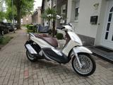 Piaggio Beverly - Piaggio Motorräder in Bochum