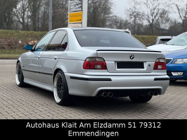 Fahrzeugabbildung BMW M5 Deutsches Fahrzeug Facelift