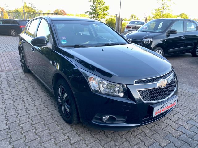 Chevrolet Cruze  LT/2 Hand/Gepflegter Zustand/Scheckheft