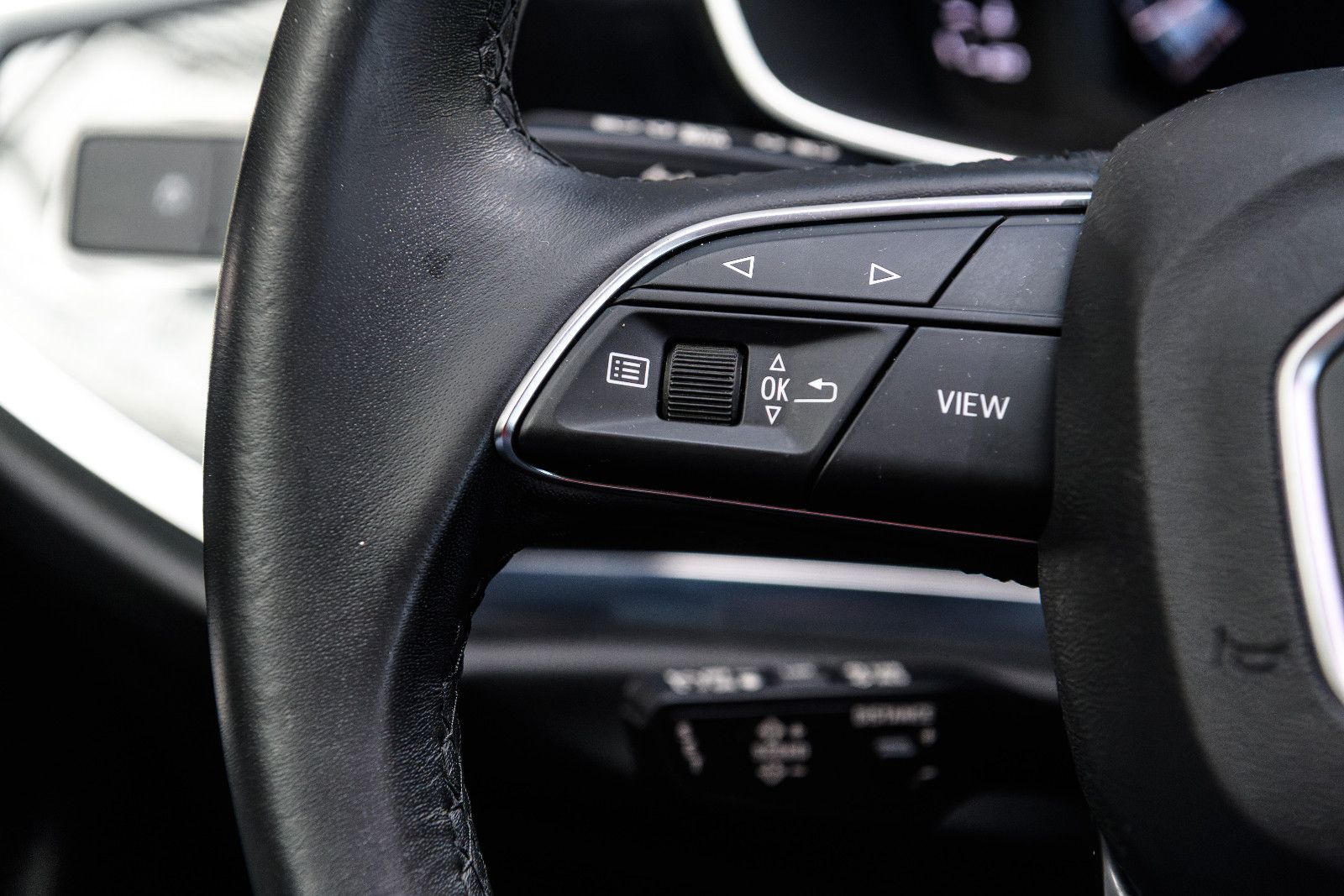 Fahrzeugabbildung Audi Q3 35 TFSI advanced +LED +KAMERA +NAVI +AHK