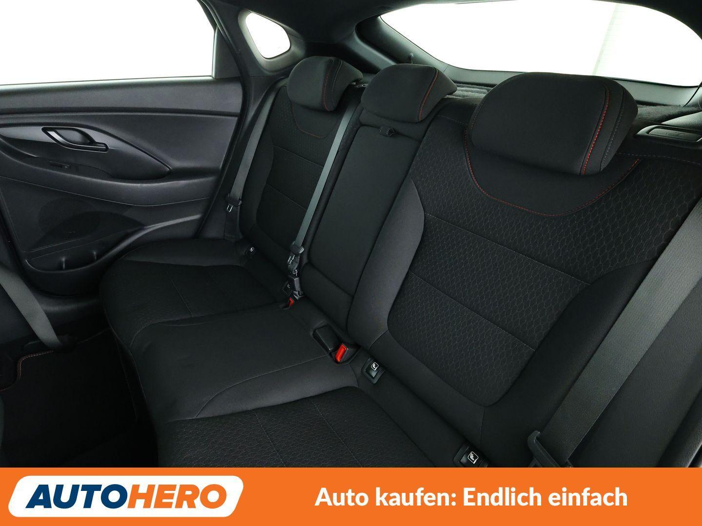Hyundai i30 2.0 TGDI N Performance*NAVI*CAM*TEMPO*SHZ*, миниатюра 13