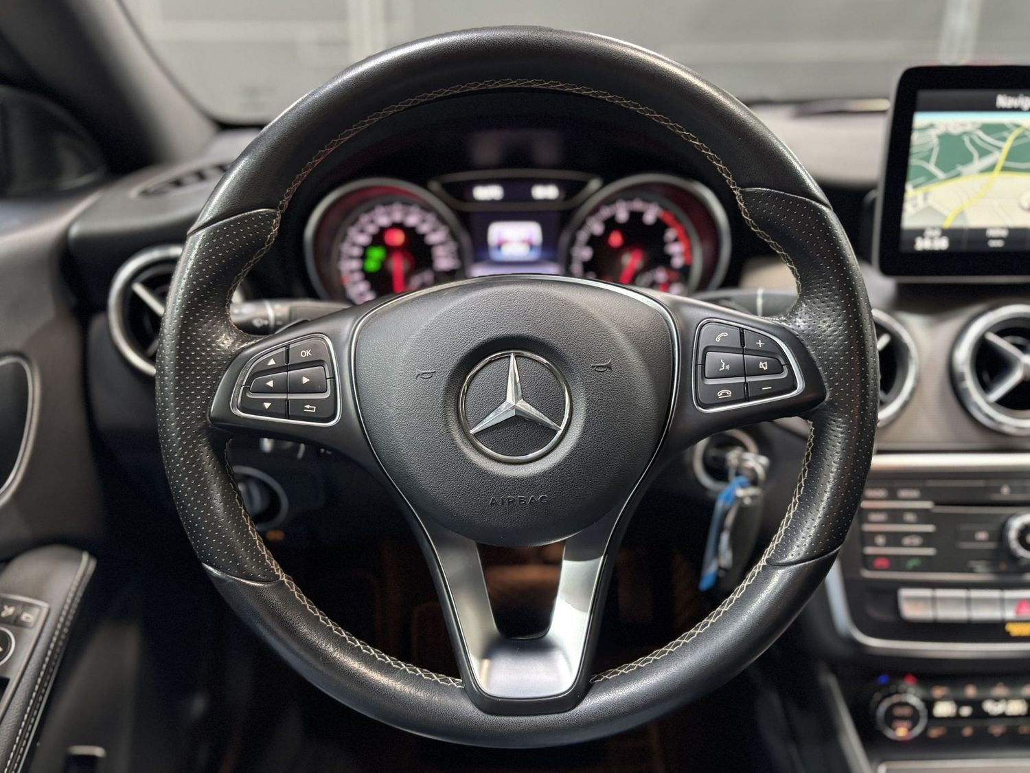 Fahrzeugabbildung Mercedes-Benz CLA 180 Urban#LED#Leder#Kamera#Tempomat#AHK