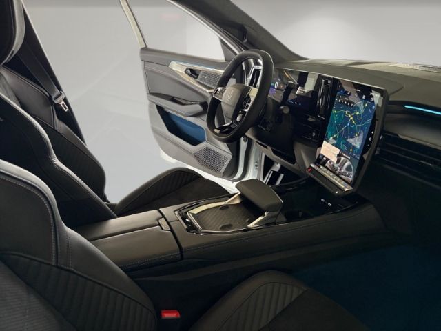 Renault Rafale - Bild 14