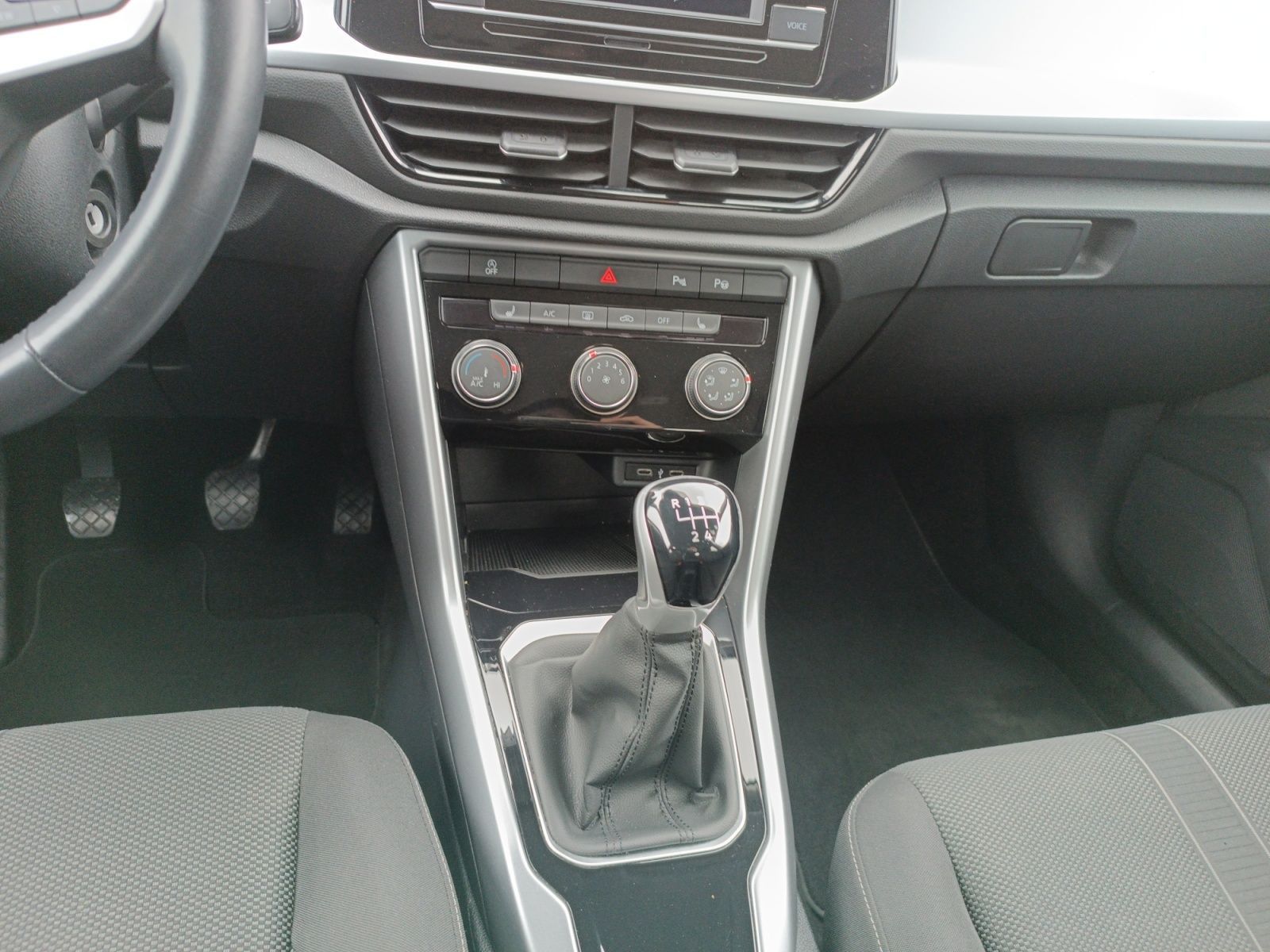 Volkswagen T-Roc - Bild 12