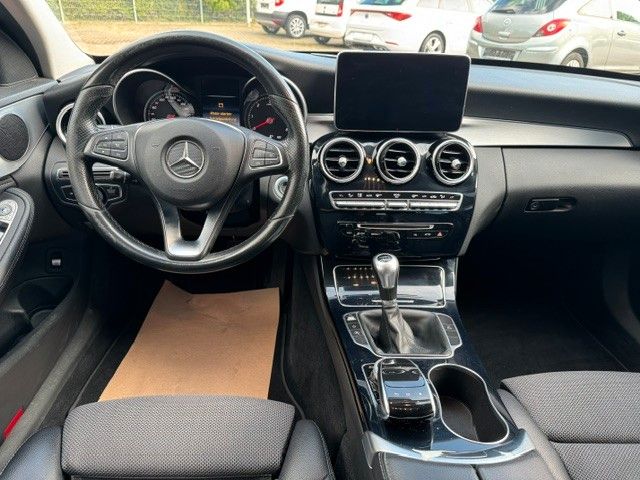 MERCEDES-BENZ C 220