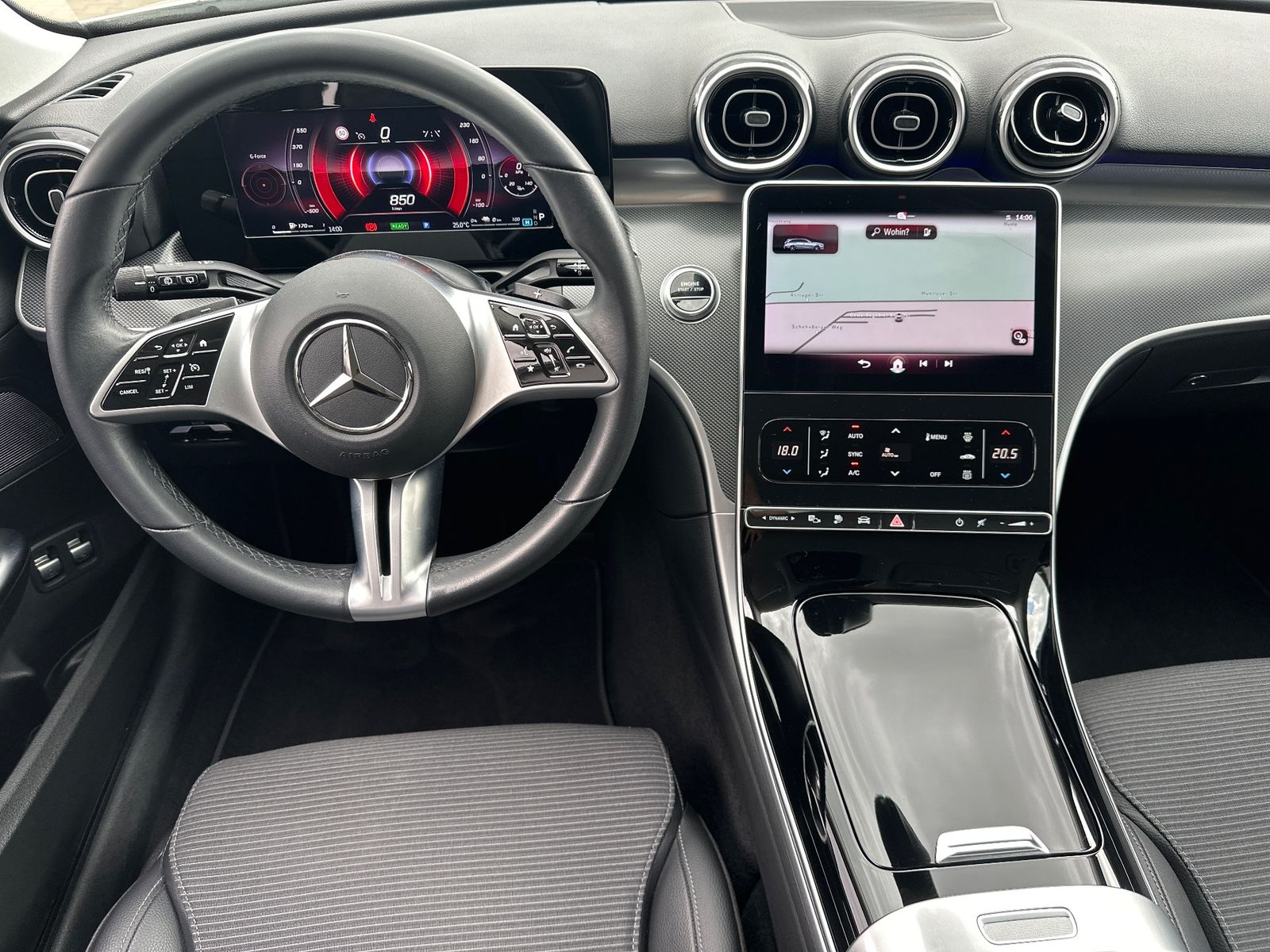 Fahrzeugabbildung Mercedes-Benz C 300 e T Avantgarde NAV+LED+AHK+KAMERA+SHZ