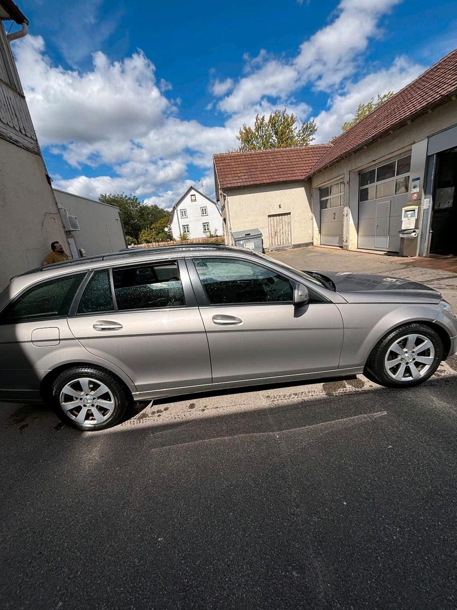 Mercedes-Benz C200 2007 — photo 8